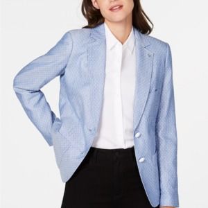 Meet your Posher, Devika